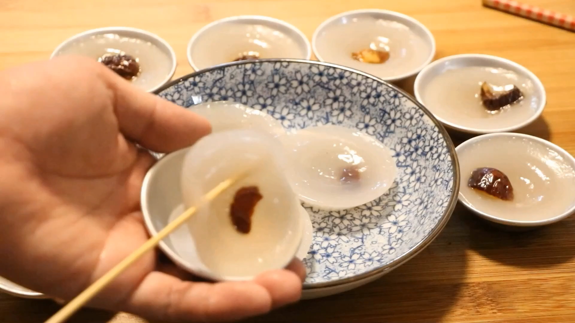特色小吃钵仔糕的做法,软糯香甜有劲道,吃的就是小时候的回忆,太赞了!