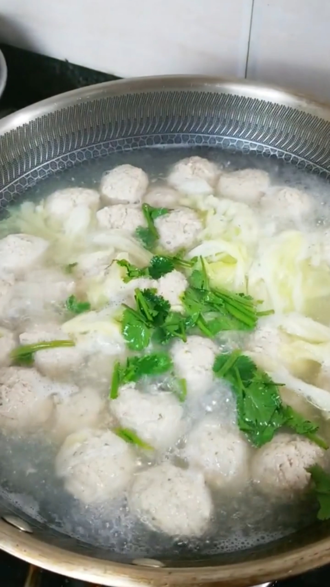 #美食#家常汆丸子的做法,你学会了嘛