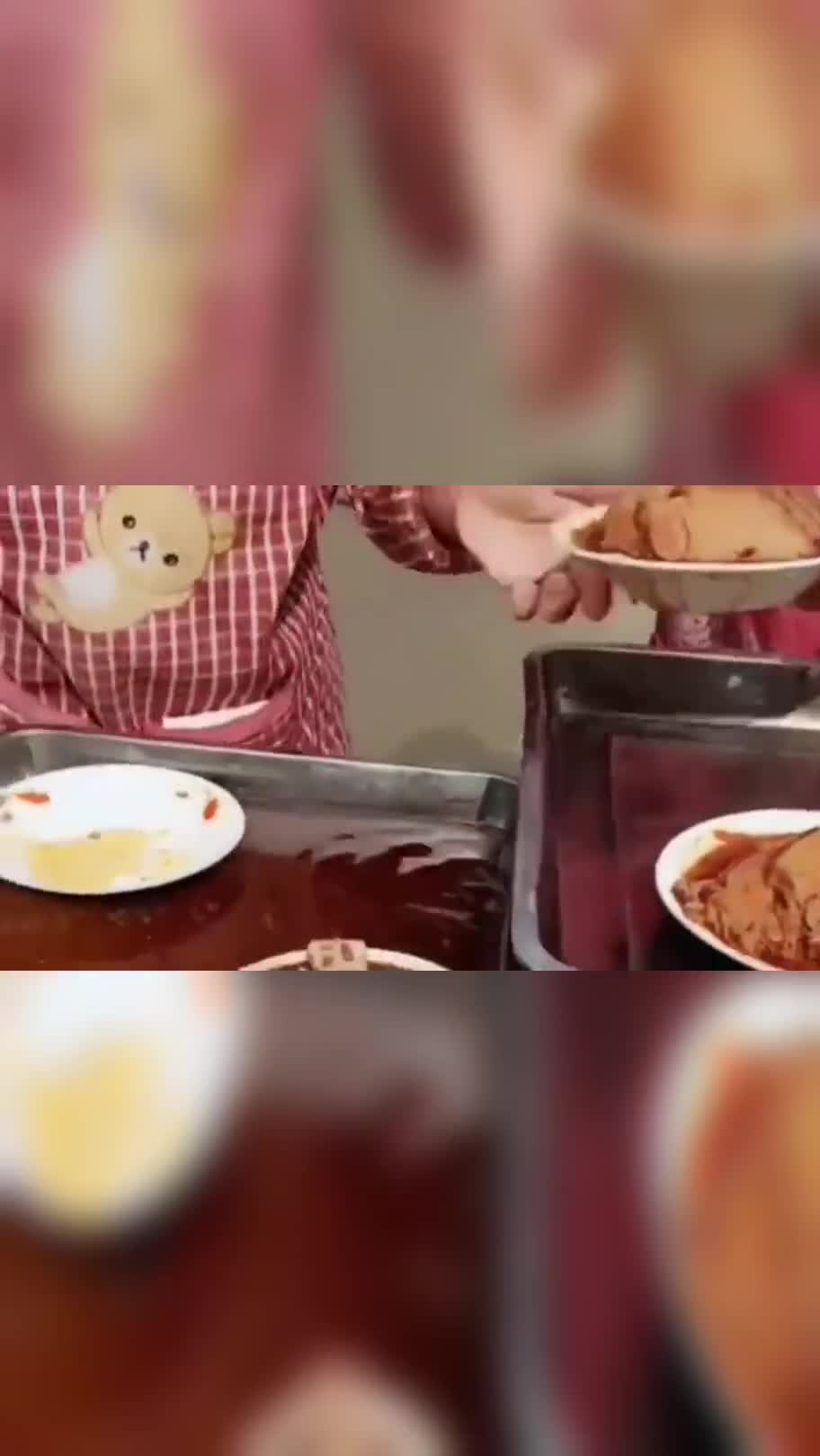 每天猪肉买几百斤生意火爆,这样的做法怎么会没生意!看着都流口水!