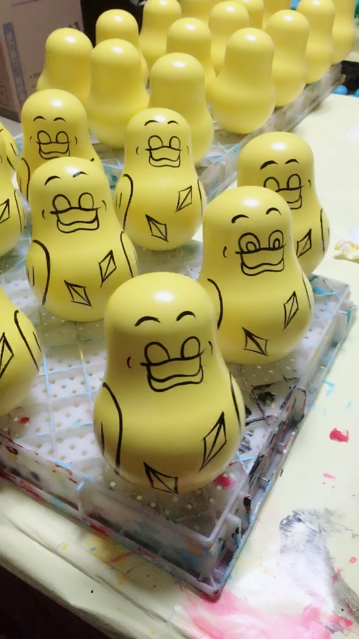 画画不倒翁小鸭,赚钱哈