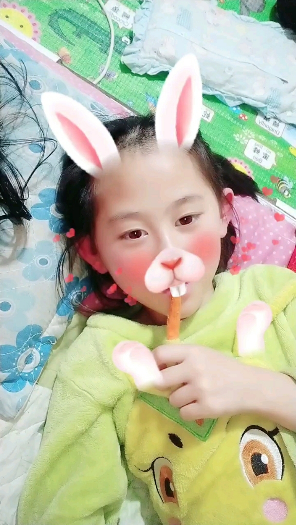兔子吃胡萝卜