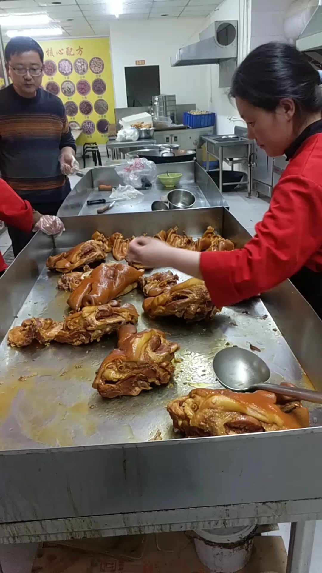 #付师傅熟食卤肉#纯大料卤制的酱猪头肉没有色素