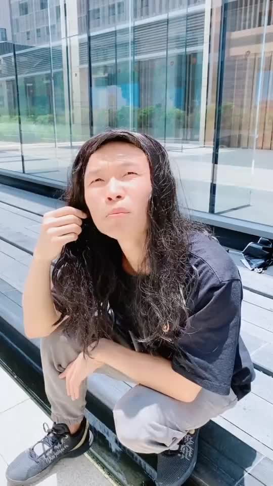 拜拜了您嘞,吃香的喝辣的去了