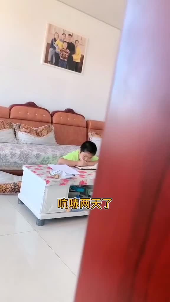 老弟姐里里外外给你套了得有七层外卖订了30个馒头这回就吃得饱穿得暖啦