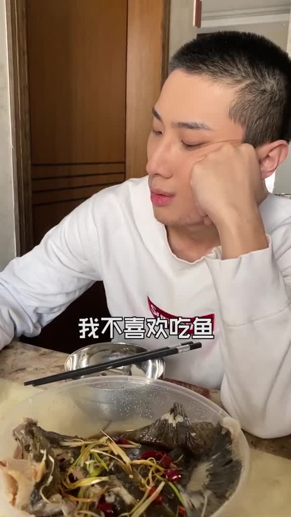 我哥的人生永远都是这么大起大落,一落再落