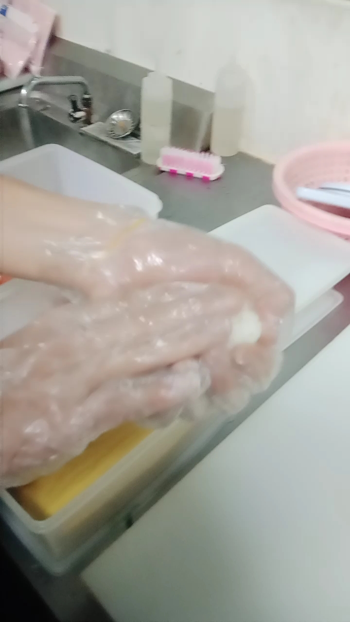 一起来吃寿司了,史上巨无霸玉子寿司