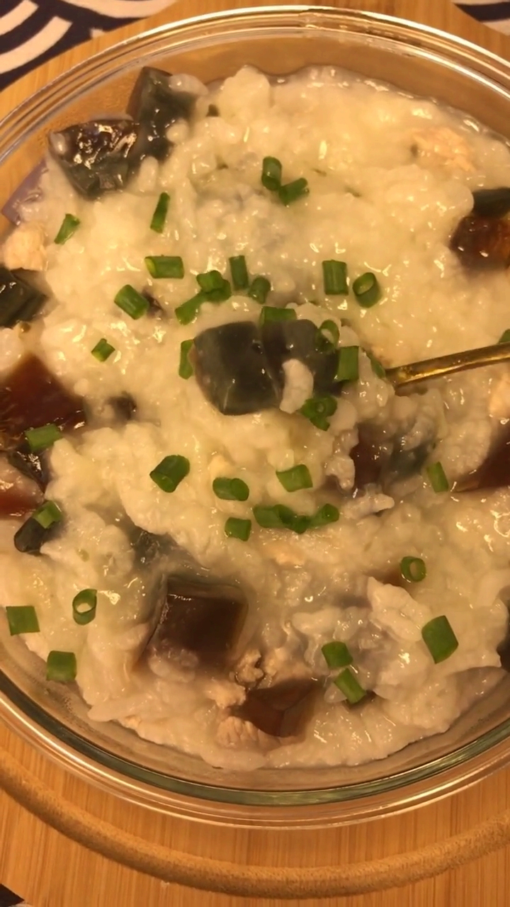 皮蛋瘦肉粥