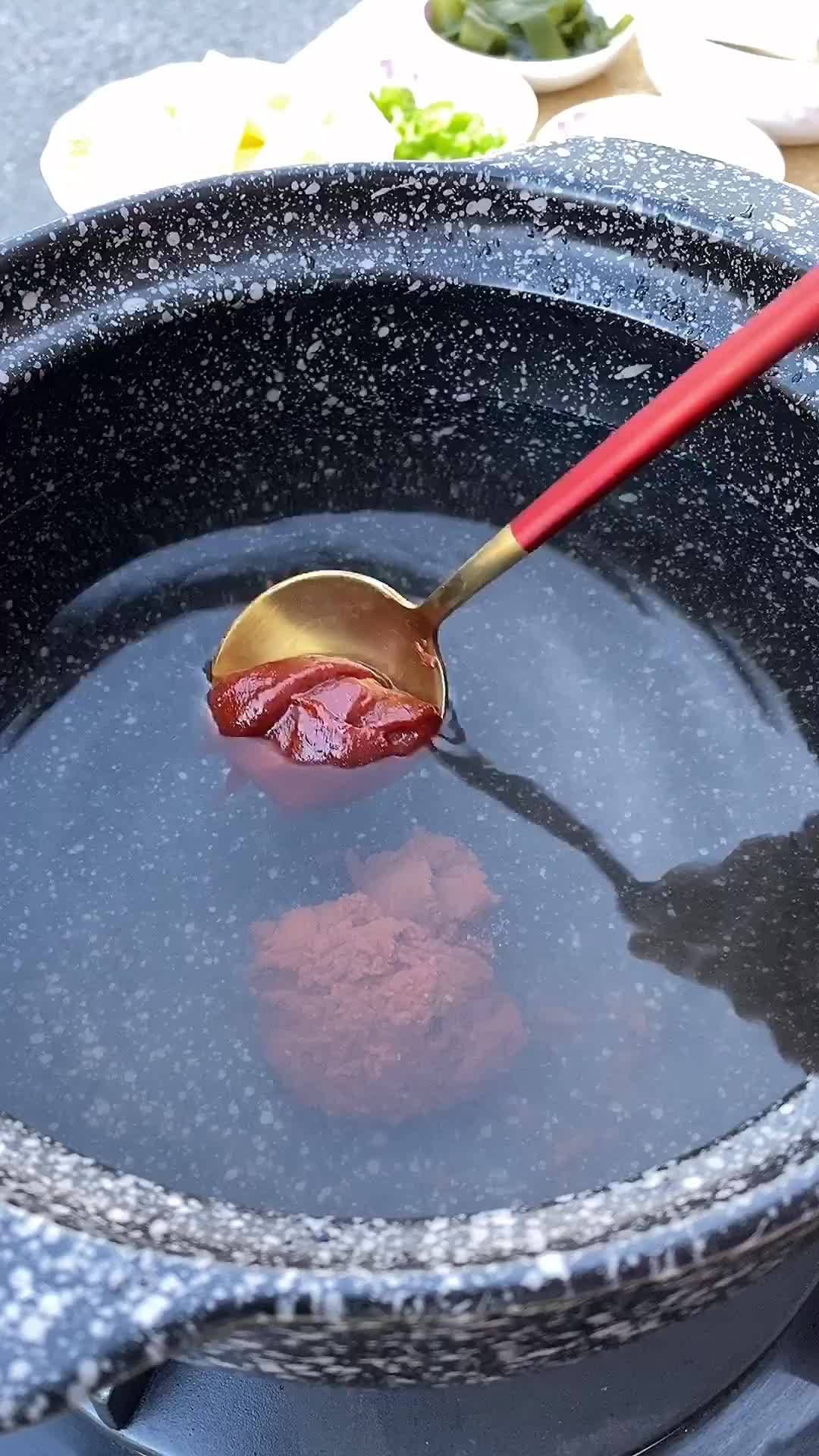 朝鲜族特色高丽大酱汤,喜欢的朋友收藏试做吧。