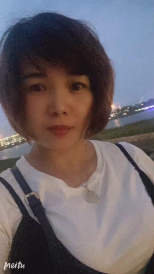 #变身小说封面