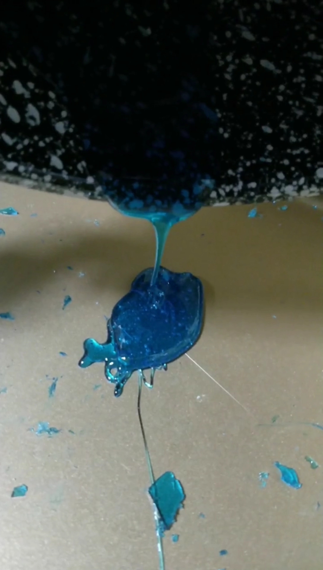 网红水晶岩洞蛋糕,好贵华丽优雅,简直是一件艺术品