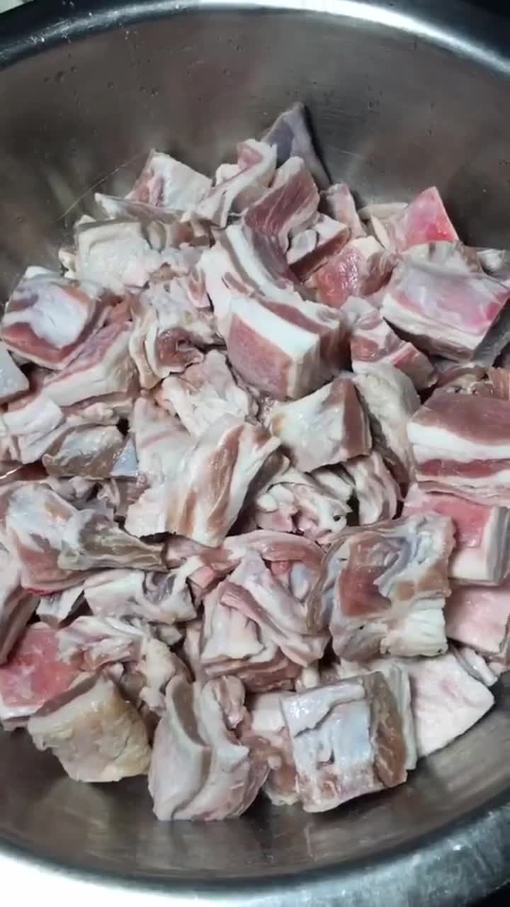 冬天来了,一道正宗的红焖羊肉教程送给大家,真香
