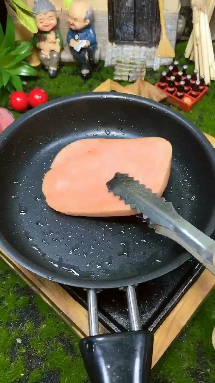 老王送的大火腿,做个大汉堡怎么样