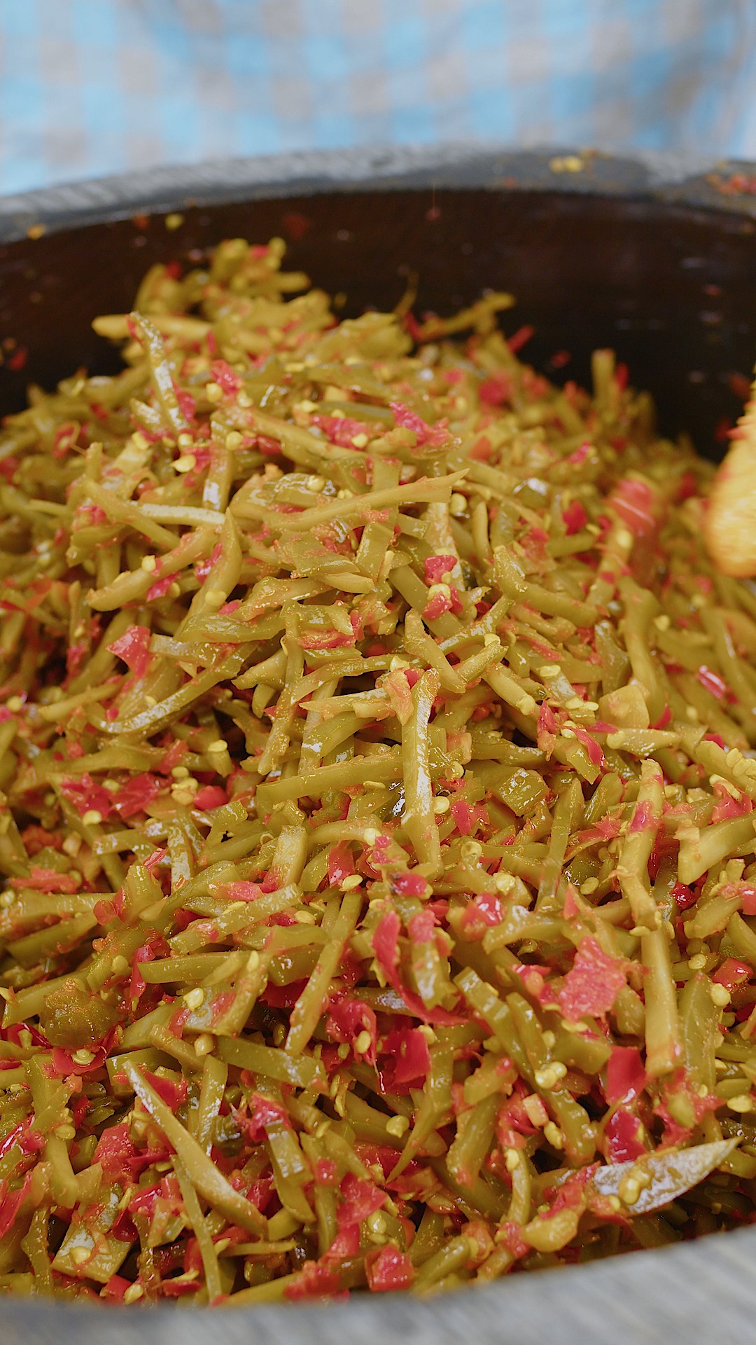 #自制美食#奶奶说以前没菜吃的时候,就把刀豆腌起来做成剁椒刀豆,又酸又辣又脆,可以吃一整年
