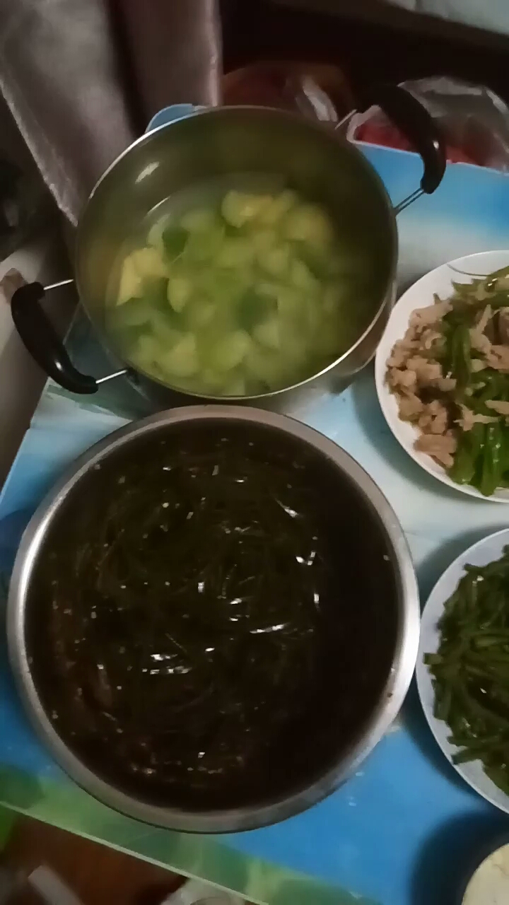 丰盛的晚餐
