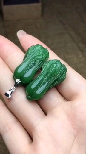 #翡翠#这样的小白菜您感觉需要多钱一斤呢
