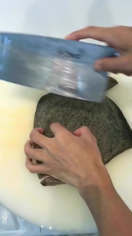 多宝鱼切完15米清蒸做法看了视频之后你也可以做得到