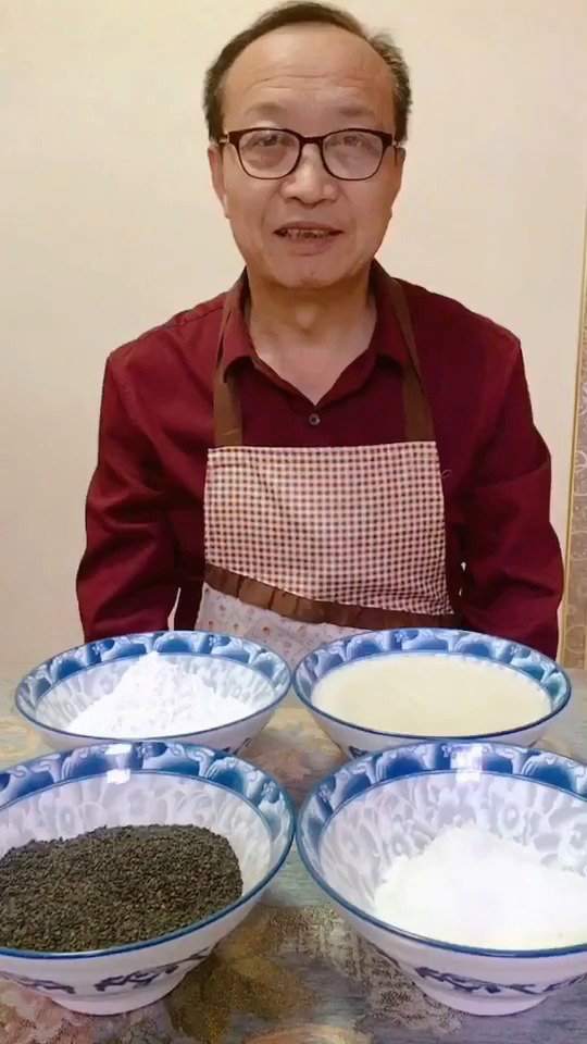传统小吃:黑芝麻汤圆做法,每到十五就要吃汤圆或者元宵,自己动手味道一样好