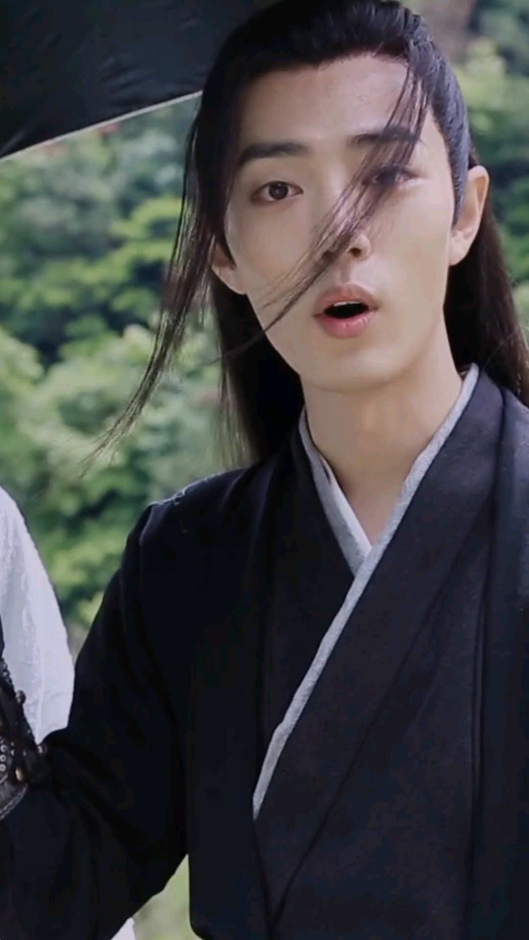 #拍戏现场#巧克力棒,王一博的最后投喂我也是醉了 