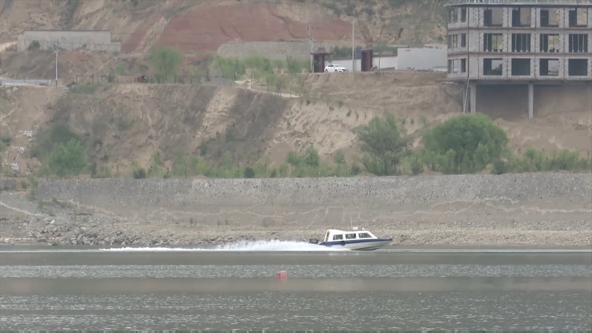 #明星娱乐#体验排房筏钓,李大毛收获七彩鲑鱼