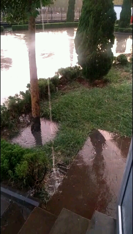 为什么晴天会下雨