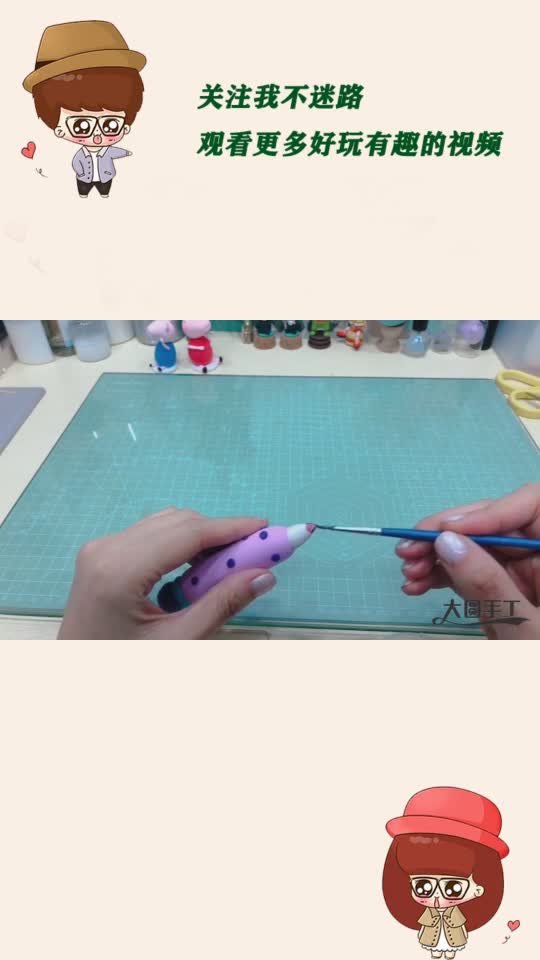 创意手工,小姐姐用粘土制作“彩色笔”,粗短笔身头尖尖真可爱