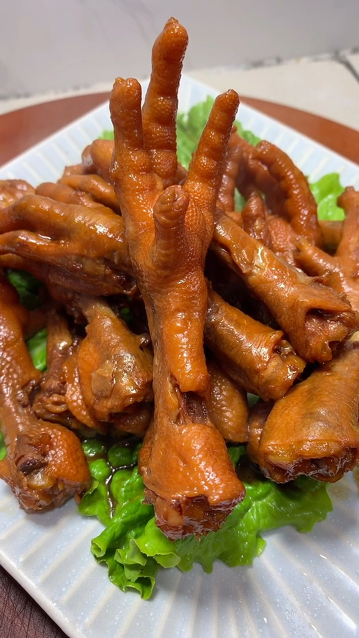 #名嚼美食#简单美食每天分享红烧鸡爪