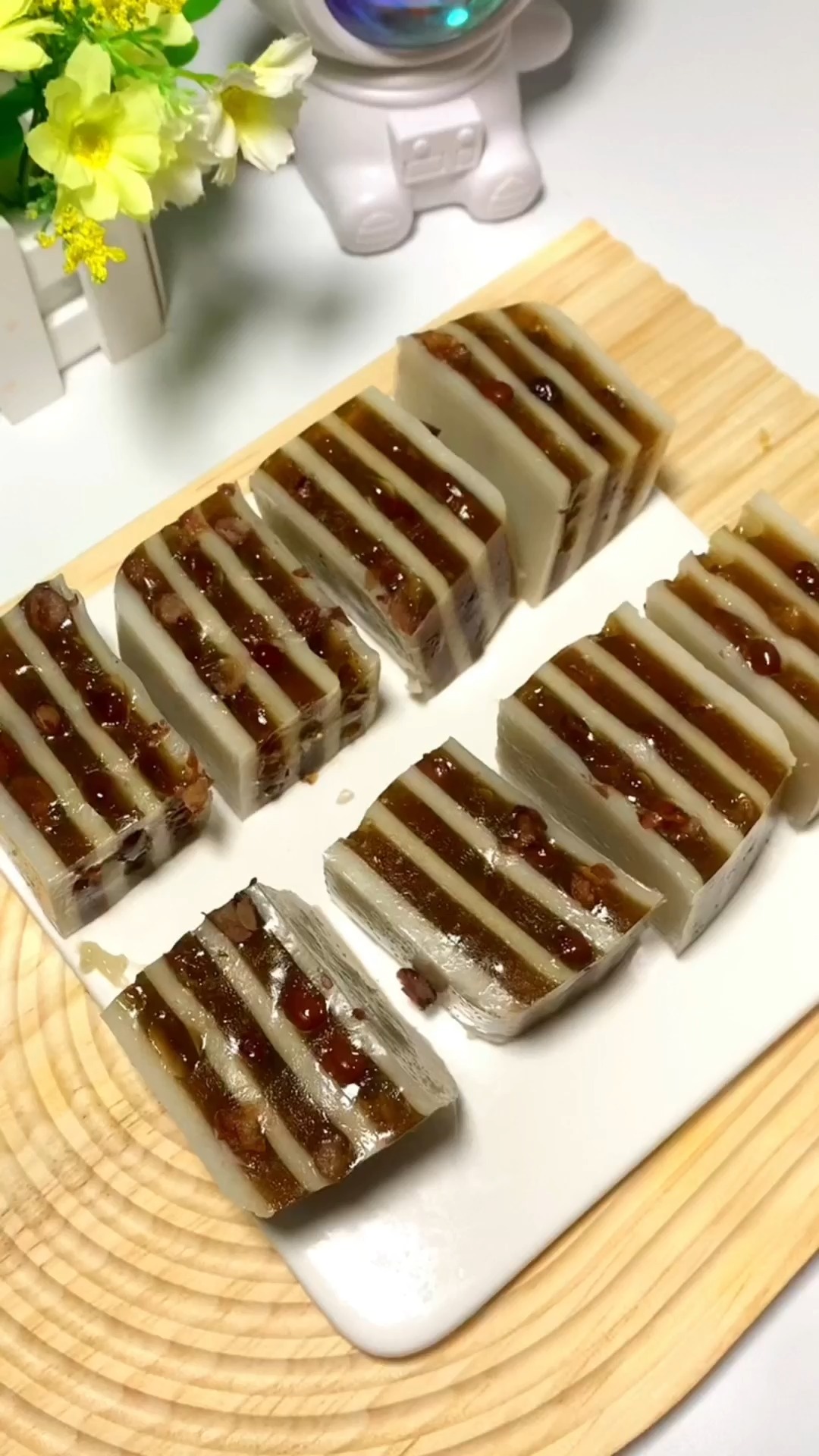 #自制美食#想吃糯唧唧的椰汁红豆马蹄糕吗?教你在家做,香甜细腻,这口味真的绝!