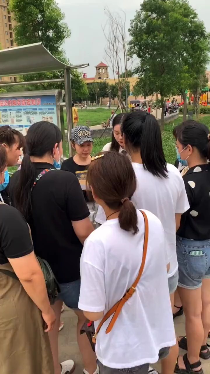 全国最火小吃加盟的排行榜,想开个披萨店去哪里学,适合一个人摆摊的四季小吃
