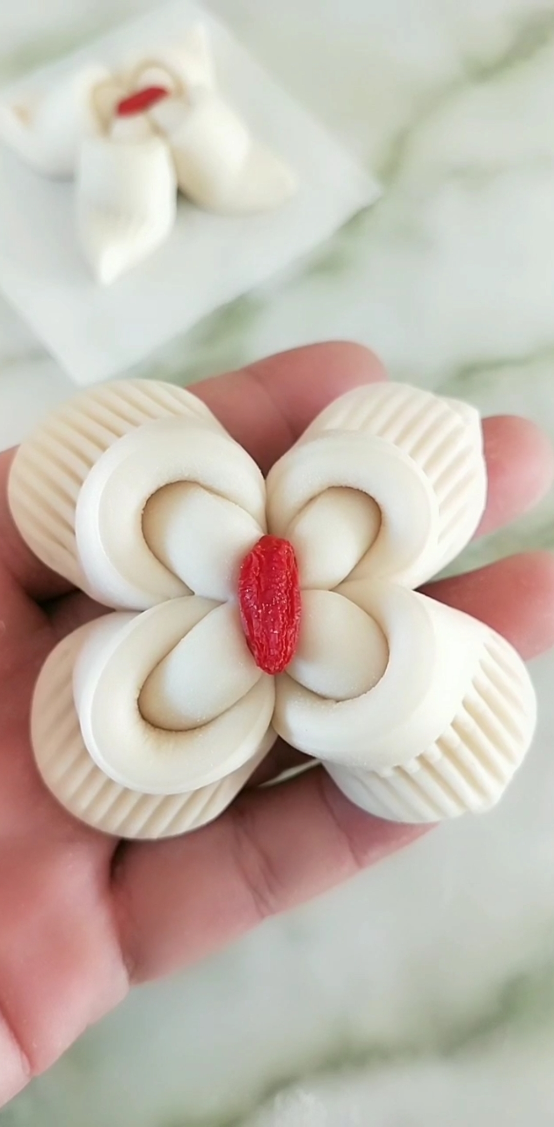 #一点一点学面食#又漂亮了又简单的小花馍