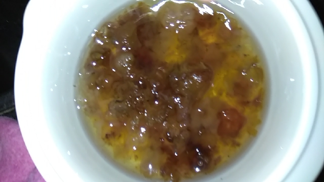 #秀出你的拿手菜#炖一碗桃胶红枣枸杞茶补一补,能美容养颜吗?