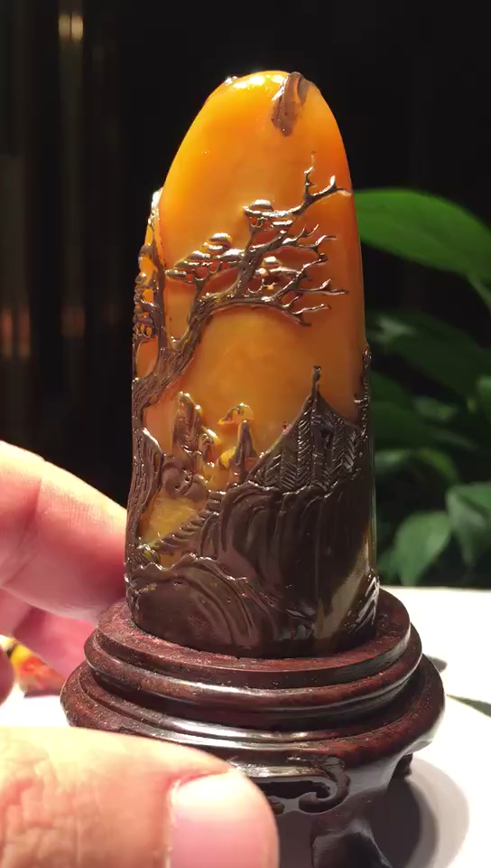 乌鸦皮田黄石