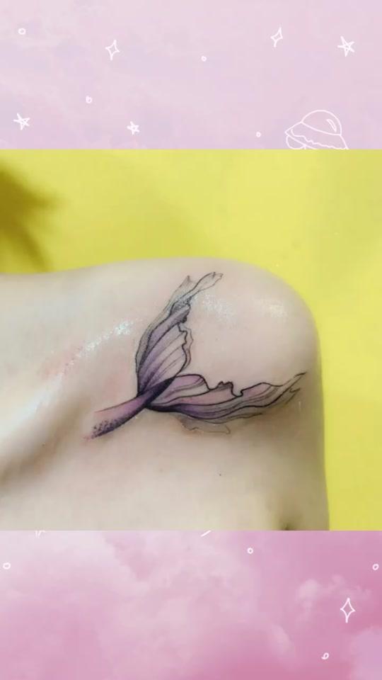 美人鱼字母结合设计#设计手稿 #美人鱼