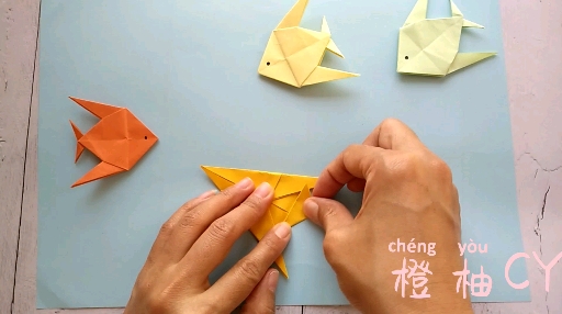 #手工折纸教程#折小鱼