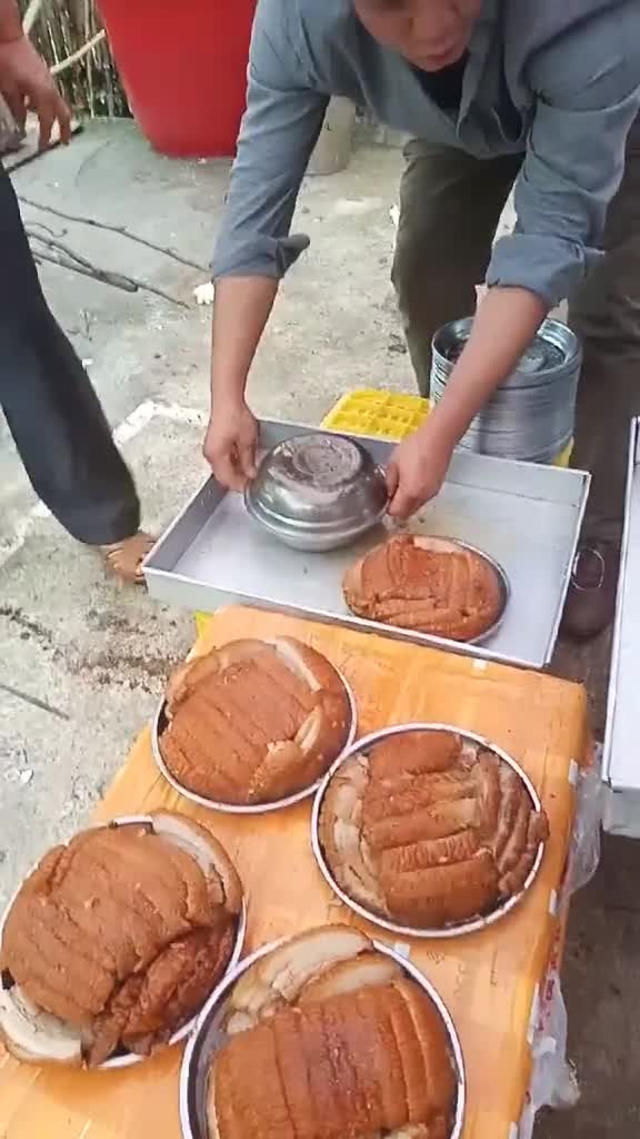 广西农村酒席菜谱中的扣肉