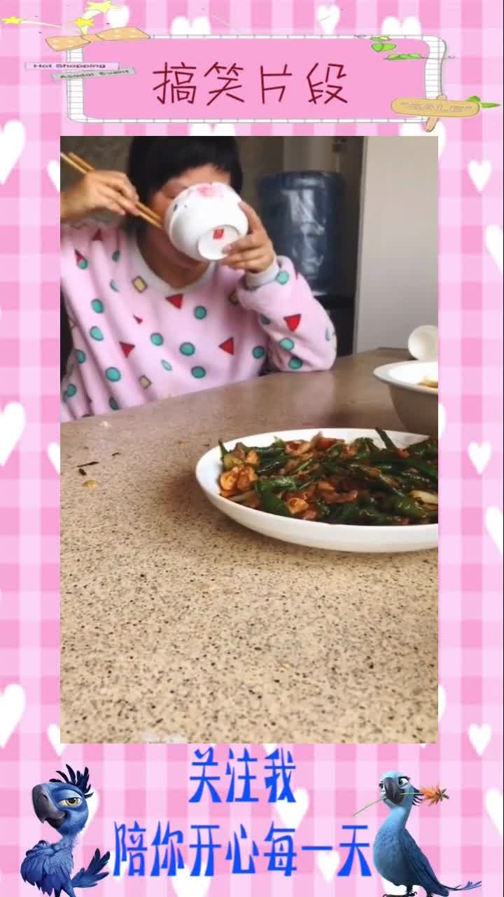 大早上的不吃菜只吃米饭,根本没有营养太气人了!,搞笑视频