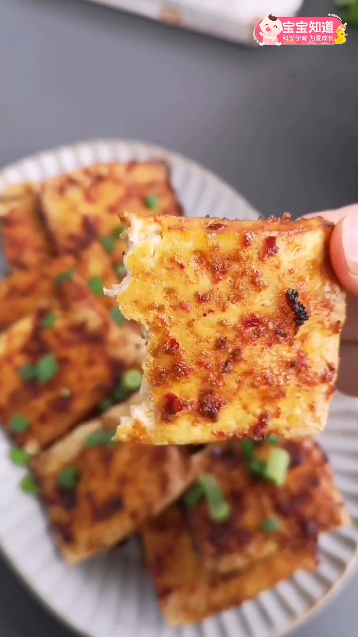 #食神大PK#在家也能吃烧烤,教你做超下饭的铁板豆腐