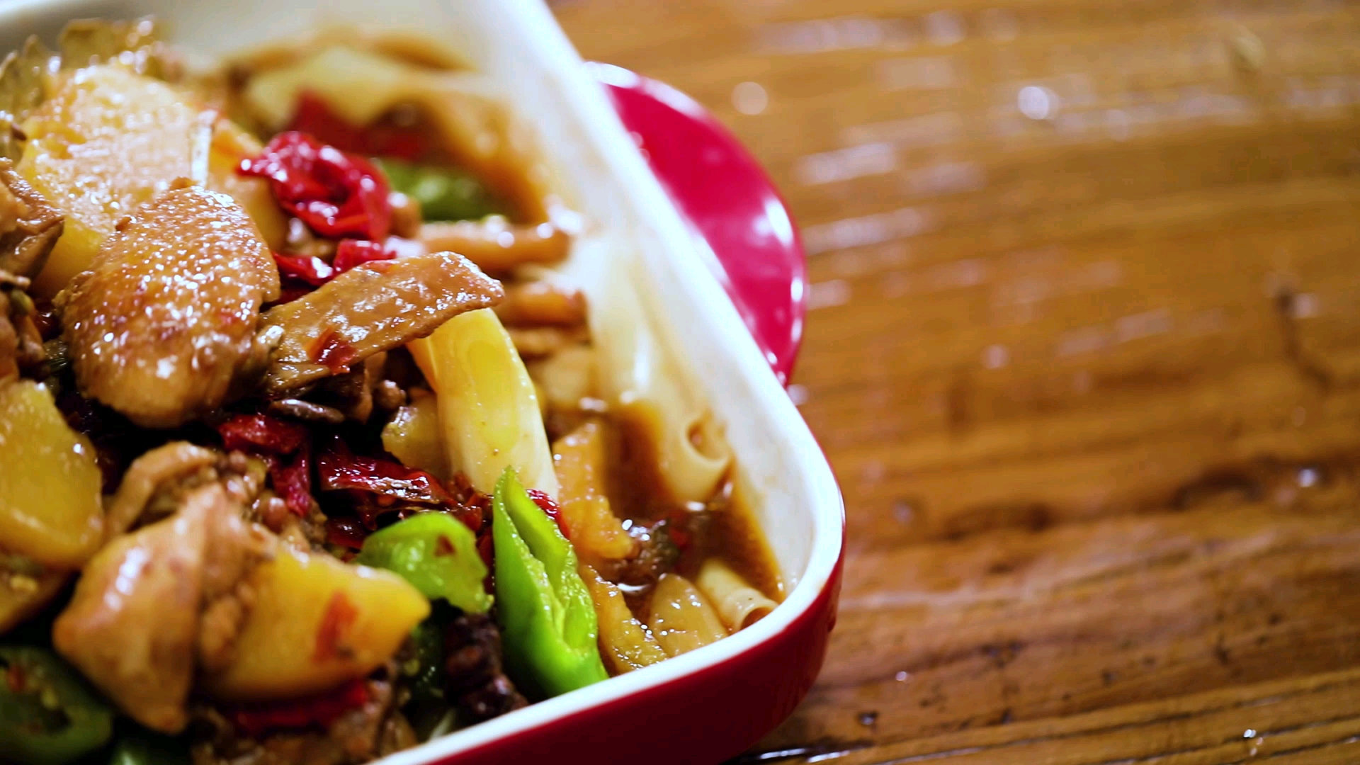 新疆大盘鸡,了解一下