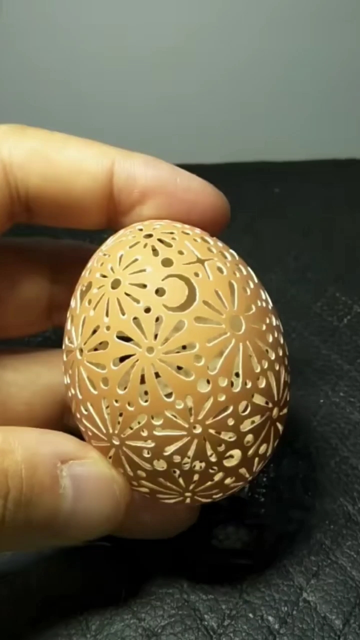 鸡蛋壳可以做成工艺品,震惊世界
