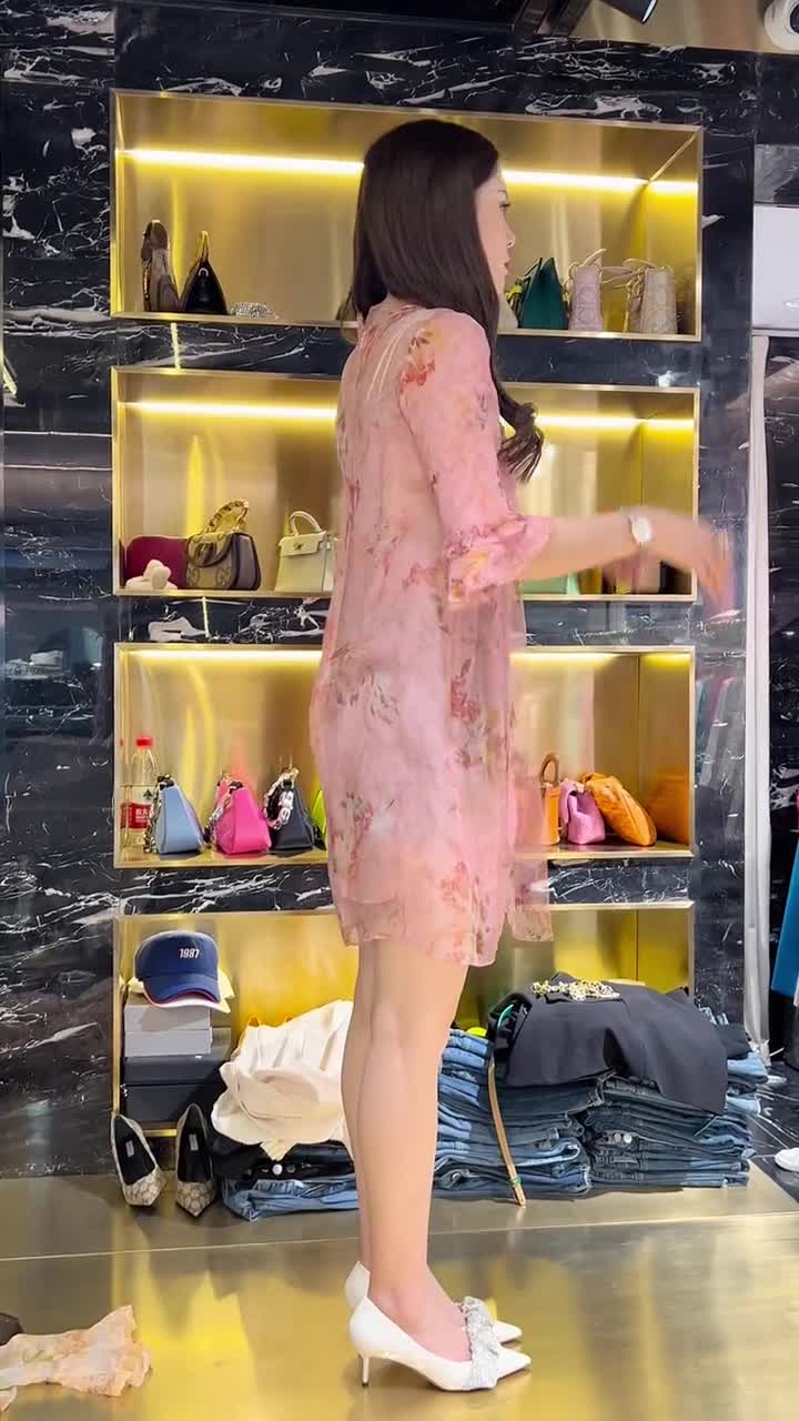 相比奶茶啤酒和炸鸡,我更戒不掉好看的衣服