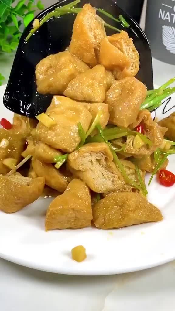 每一口都是下饭的神菜,你不收藏起来试试吗红烧油豆腐