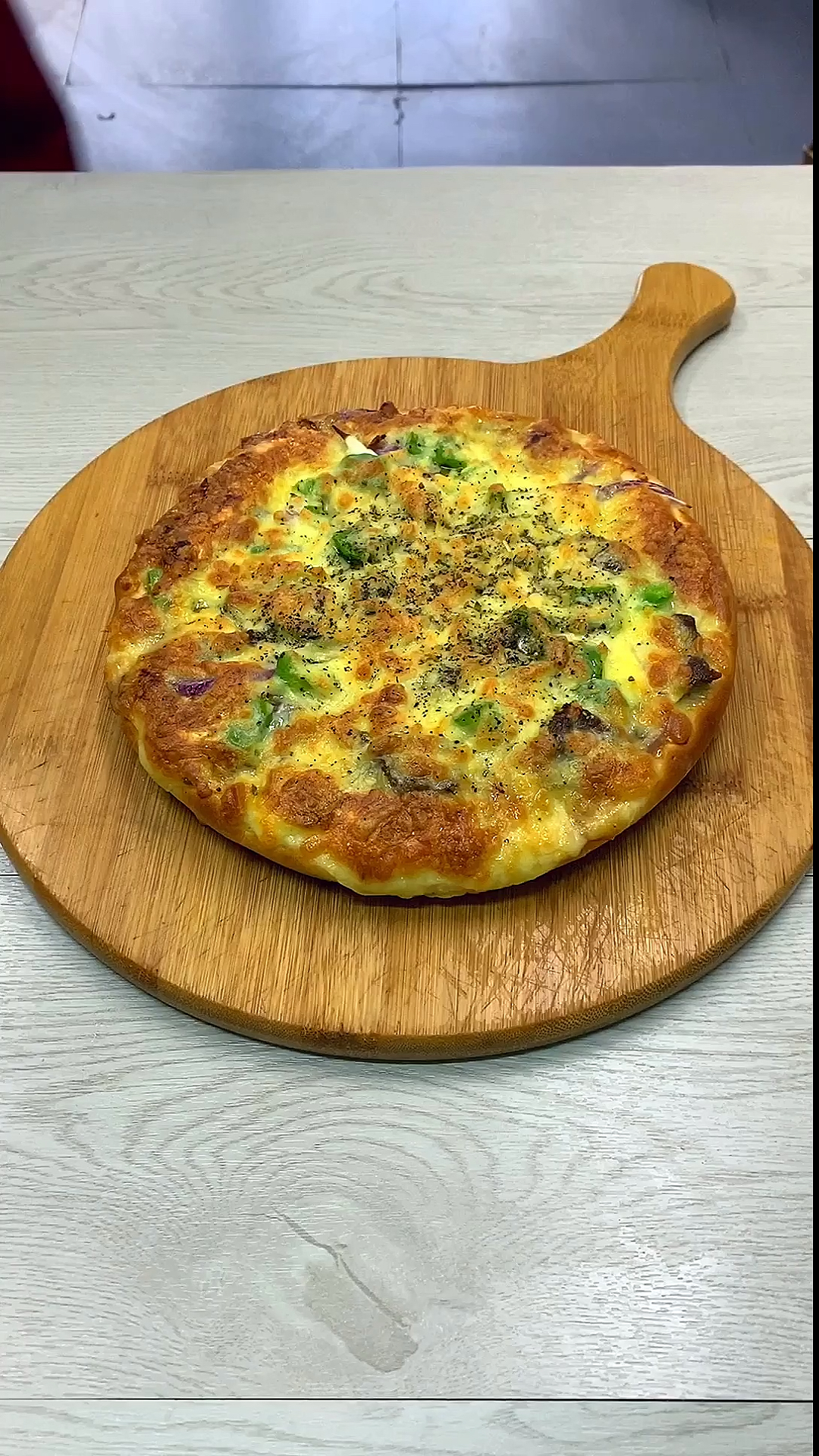 黑椒牛肉披萨,家庭烤箱最大火放中层,6.7分钟即可