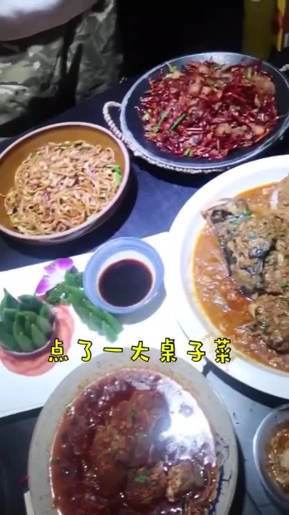徐州最爱鱼头泡饭鱼籽汤huo米饭真的太好吃了