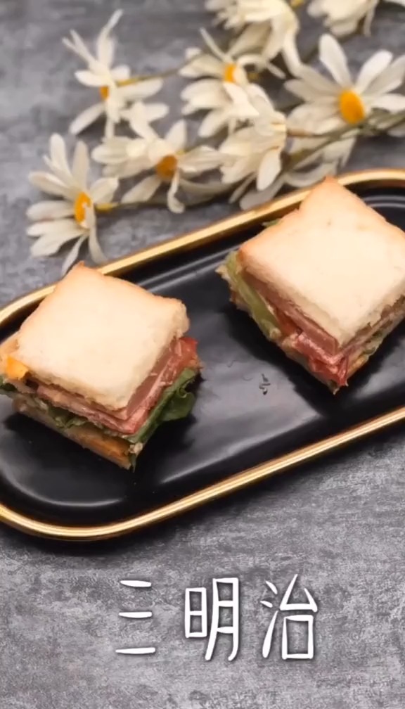 #西餐#家里做的三明治,真的可口又美味,还超级便宜!