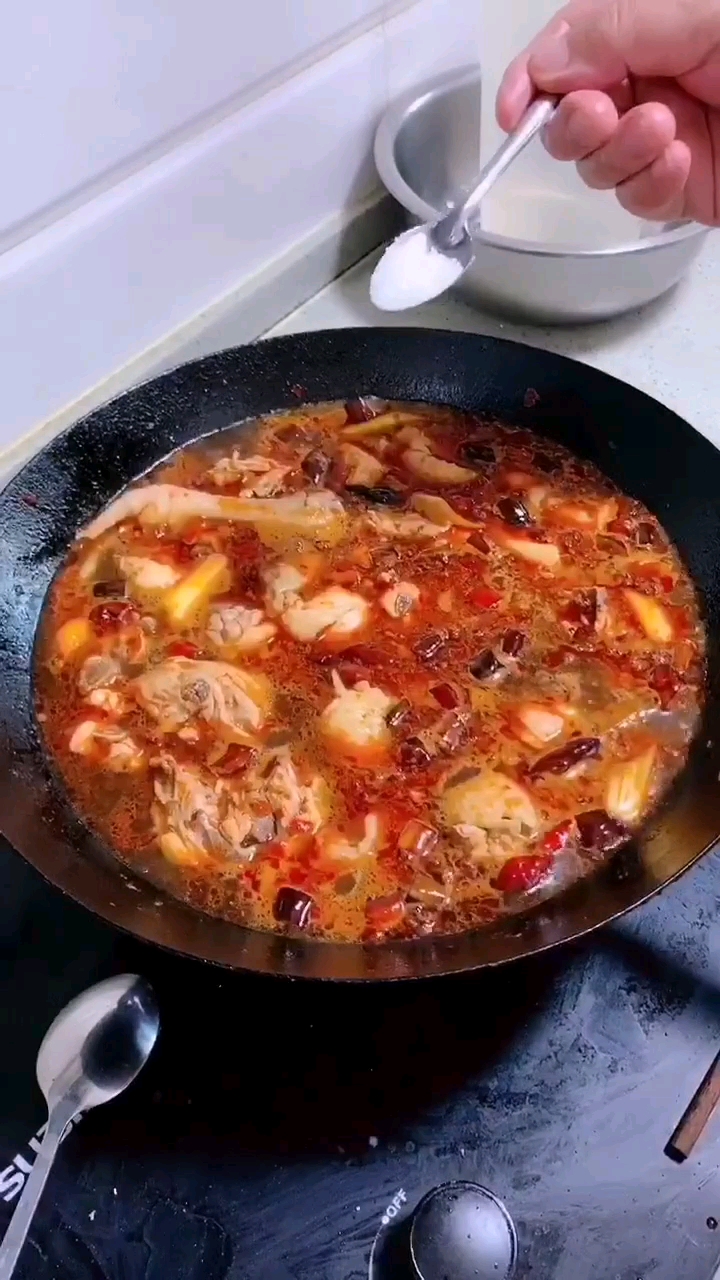 土豆烧鸡块