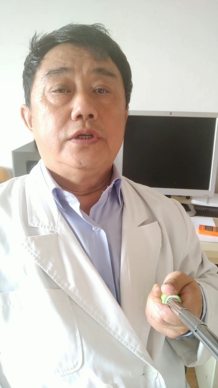 穿心莲的功效:清热解毒,燥湿,治疗肺热咳嗽,咽喉肿痛,泻痢湿疹鲜品捣烂敷疔肿蛇毒