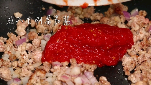 #爱美食爱生活#上次做到番茄酱终于能派上用场了,肉酱意面其实也不难做吧,嘻嘻