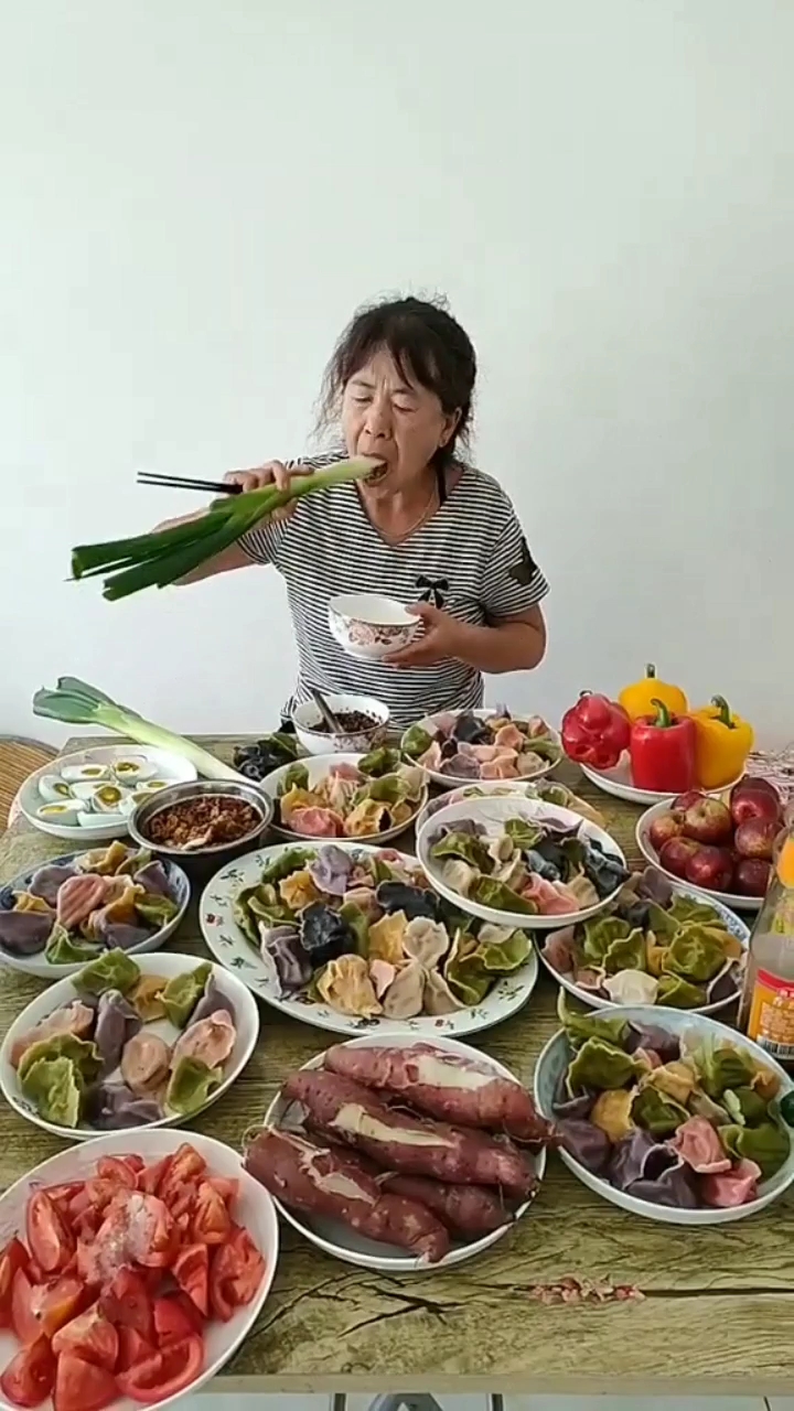 五彩水饺