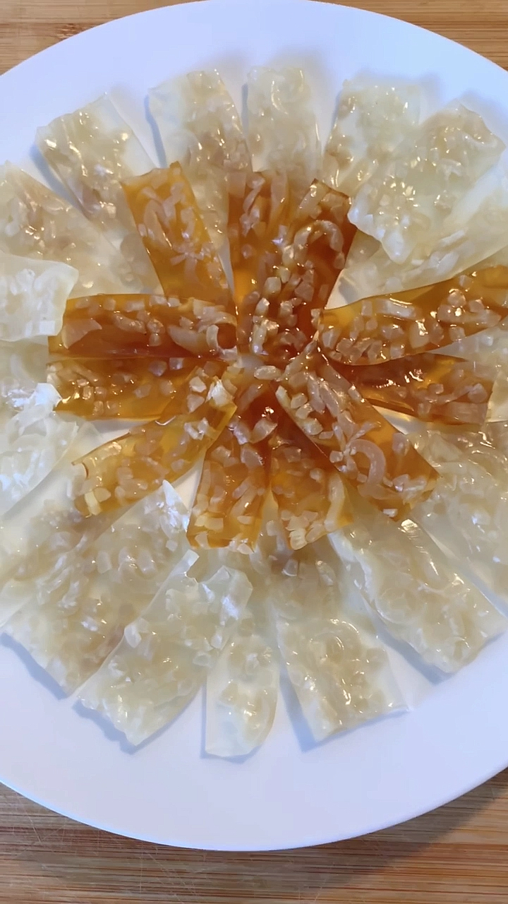 #我的秘密食谱#水晶猪皮冻正确做法,晶莹剔透,一点腥味也没有!太实用了