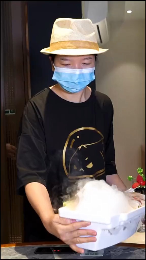 你们期待的脆肉鲩安排上了,今天带你们解开这道仙菜的秘密