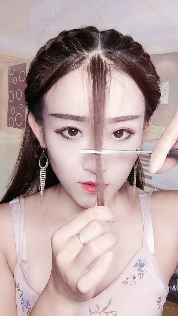 #我是造型师#亲爱的热爱的  佟年同款编发，这一剪子下去老公眼睛都看直了
